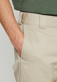 Carhartt WIP MASTER PANT - Püksid - wall rinsed