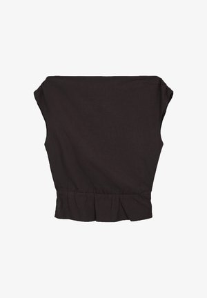 Haut noir sans manches, cropped, avec encolure bateau et détail de bas élastique froncé sur fond blanc.