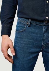 Wrangler GREENSBORO - Jeans a sigaretta - coastal scout