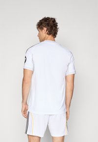 Thumbnail Image 3