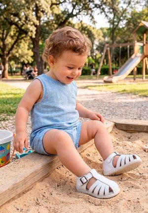 Bubble Kids, LUNA COLLECTION - Sandalias de senderismo - blanco