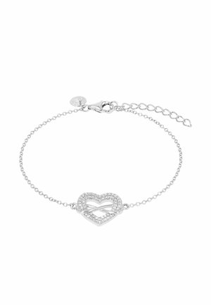 Pulsera de cadena de plata con un centro en forma de corazón incrustado con pequeños cristales claros y un diseño de cinta entrelazada.
