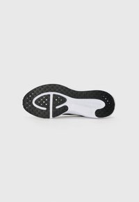 Nike Performance REVOLUTION 8 - Løbesko til landevejen - white/black-pure platinum