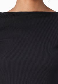 Calvin Klein SCOOP BACK - Osnovna majica kratkih rukava - black