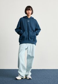 Nike Sportswear HOODIE - Camisola - armory navy/sail