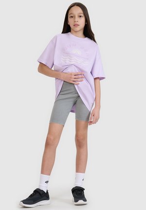 4F, 4F LEGGINSY KOLARKI Z EFEKTEM ACID WASH DZIEWCZĘCE - SZARE 122 (6-7 LAT) - Short - grey