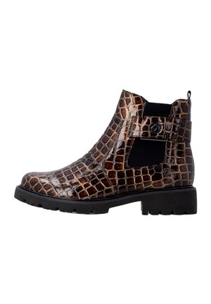 Bottine marron avec motif crocodile brillant, panneaux latéraux noirs élastiques, boucle décorative et semelle noire épaisse.