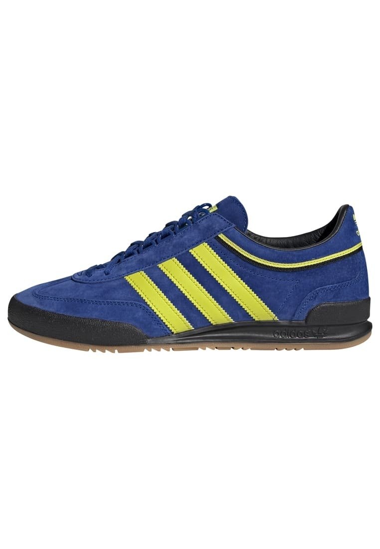 ملكية كارولين عنيد adidas jeans mk2 