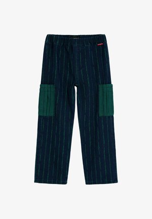 Pantaloni cargo blu navy con righe verticali verdi, dotati di due ampie tasche patch verdi sui lati e un elastico in vita.