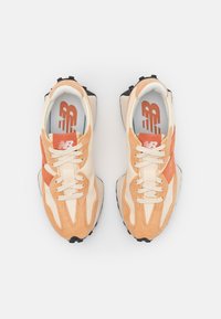New Balance MS327 UNISEX - Sneakers low - macadamia nut