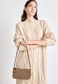 COACH SIGNATURE PENN - Torbica - tan rust