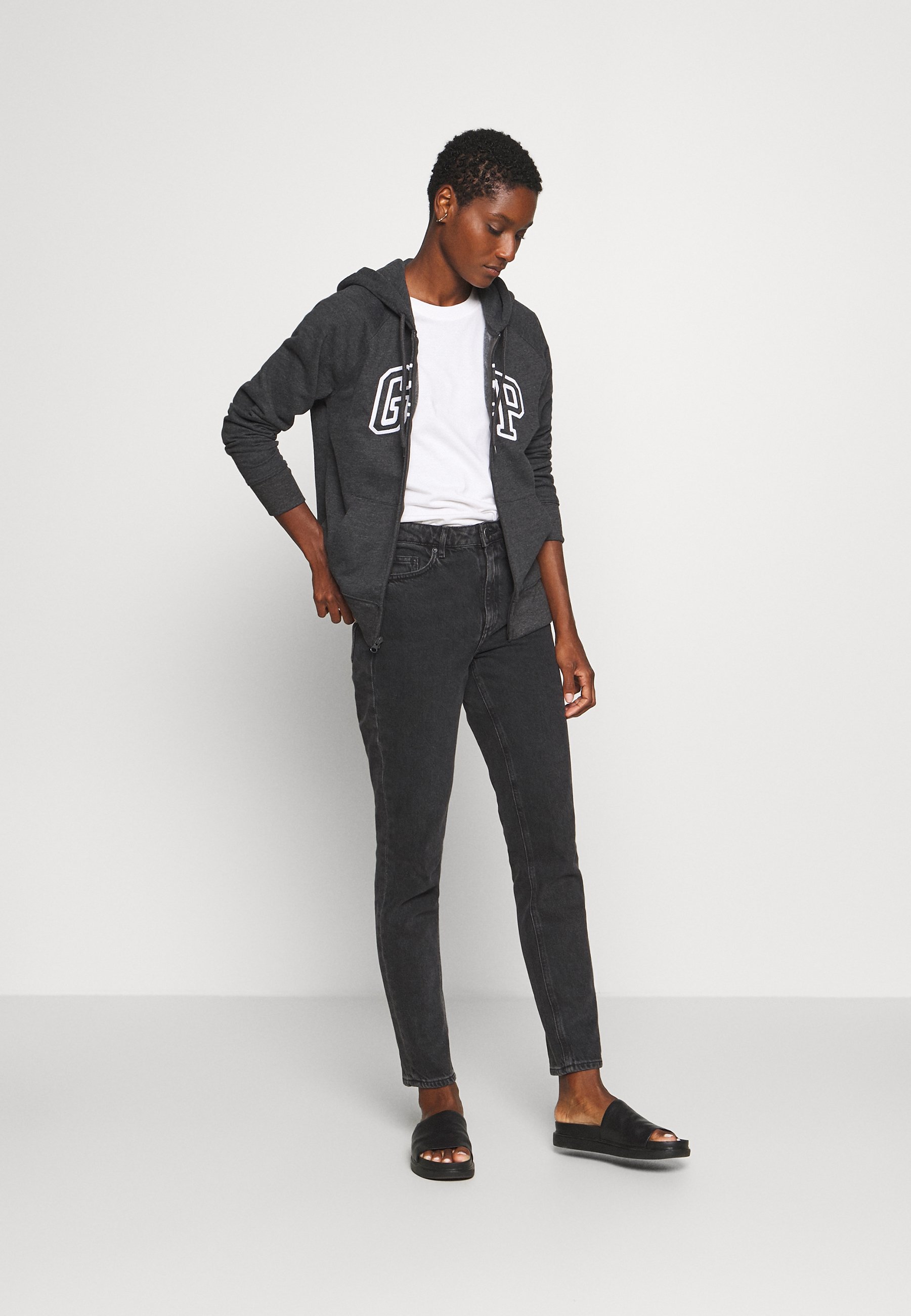 Women FASH - Zip-up sweatshirt Women FASH - Zip-up sweatshirt