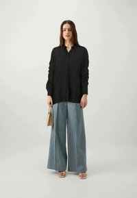 DRYKORN EFFIE - Skjortebluser - black