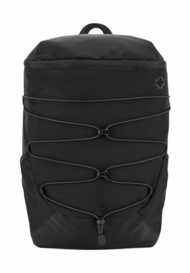 Schwarzer Rucksack aus strukturiertem Stoff, mit gepolstertem Oberteil und elastischen Kordeldetails an der Vorderseite. Inklusive seitlicher Netztaschen und einem Logo.