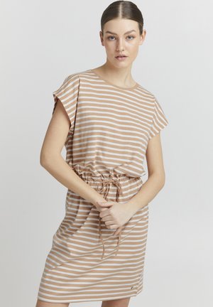 OXSTILLA - Jersey dress - mahogany rose