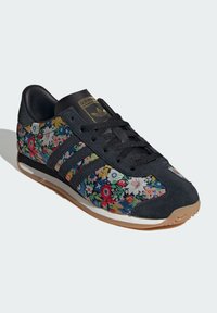 adidas Originals COUNTRY OG LIBERTY LONDON - Sneakers - aurora ink gum off white