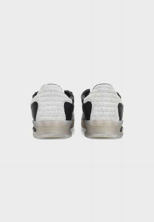 Off-White END OF PLAY WORN OUT EFFECT - Trainers - black/white — photo 3