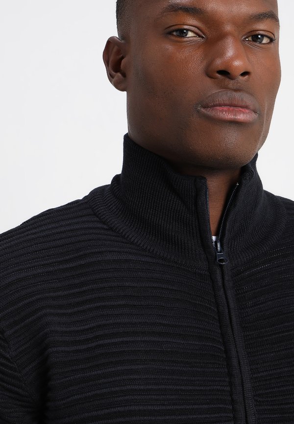 SDSTRUAN - Cardigan - insignia3