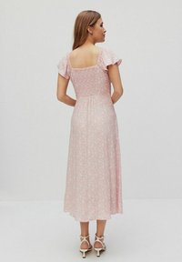 Dobber LUSIA FLORAL SUMMER - Vapaa-ajan mekko - pink mini flw