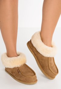 Shepherd - LENA - Pantoffels - chestnut Miniatuurafbeelding 1