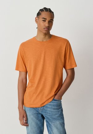 Next, - T-shirt basic
