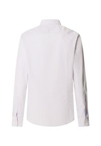 Camicia bianca a maniche lunghe con un motivo a griglia in rosso e blu. Presenta un colletto con bottoni e chiusura con bottoni ai polsini.