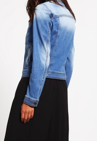 United Colors of Benetton Džínová bunda - blue denim