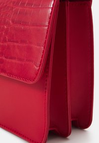 ONLY ONLSARAH BAG - Skuldertasker - lychee