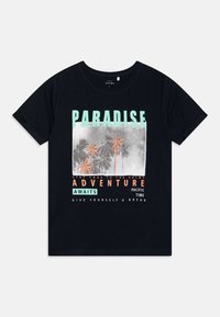 Name it NKMVUX 2 PACK - T-shirts med print - dark sapphire/bright white