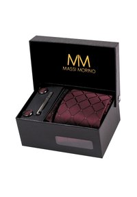 Bordo kravata z vzorcem diamanta, ujemni manšeti in sponka za kravato v črni škatli. Škatla ima zlat logotip, eleganten izgled in prozorno okno.
