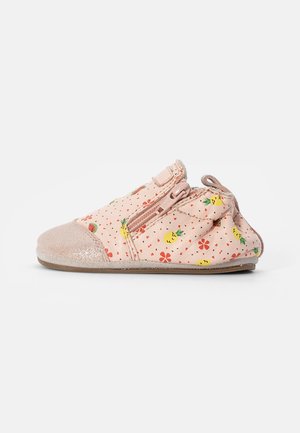 FRUITY DAY - Chaussons pour bébé - rose clair fruits