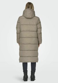 ONLY MONTANA LIFE PUFFER NOOS OTW - Abrigo de invierno - silver mink