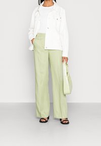 More & More Pantalon classique - green