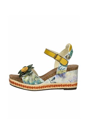 Sandali con zeppa e soletta in sughero, motivo floreale multicolore, cinghia gialla e accentuazione di ananas verde sulla punta. Suola avvolta in juta.