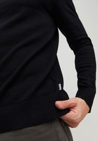 Jack & Jones Stickad tröja - black