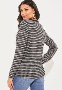 Lipsy REGULAR FIT - Kofta - black