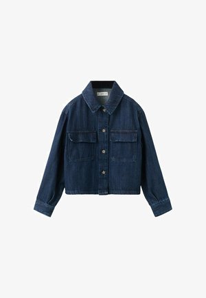 Tmavomodrá skrátená rifľová bunda s dlhými rukávmi, zapínaním na gombíky, špicatým golierom a dvoma náprsné vrecká s klopami.