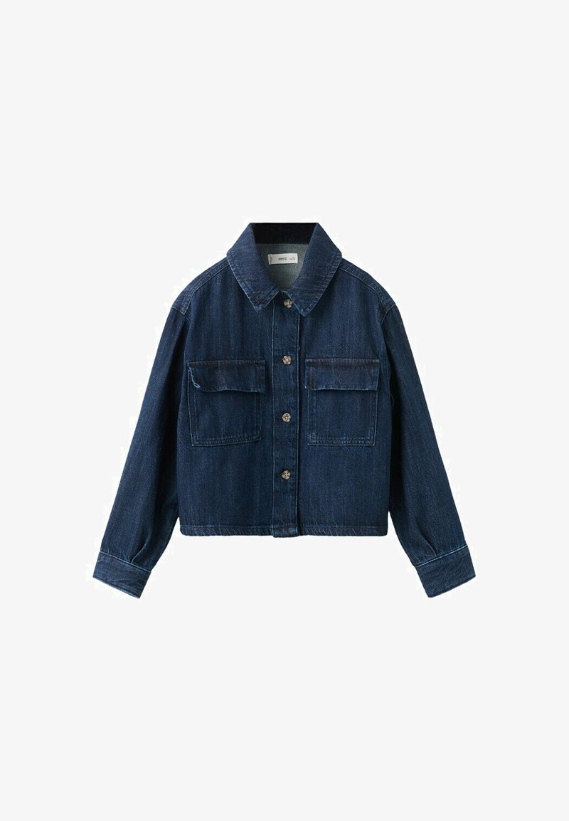 Mørkeblå cropped denimjakke med lange ærmer, knappelukning foran, spids krave og to brystlommer med klap.