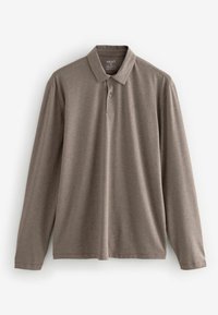Bruine poloshirt met lange mouwen en een kraag, twee knopen bij de hals, een gladde textuur en een klein logo op de borst. Normale pasvorm.