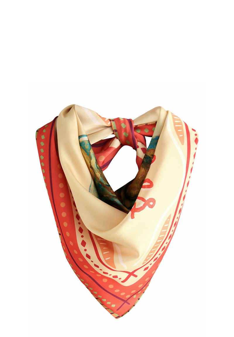 Seidenschal in verschiedenen Orange- und Cremetönen mit geometrischen Mustern und einer geknoteten Mitte. Glatte Textur in quadratischer Form.