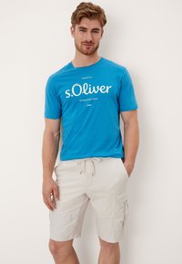 s.Oliver REGULAR MIT TASCHEN - Shorts - foam
