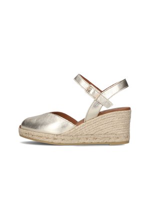 Sandalen met sleehak - goud