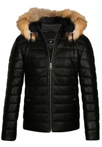 Giubbotto puffer in pelle nera con cappuccio staccabile foderato in pelliccia. Presenta una texture trapuntata, zip frontale e tasche laterali.