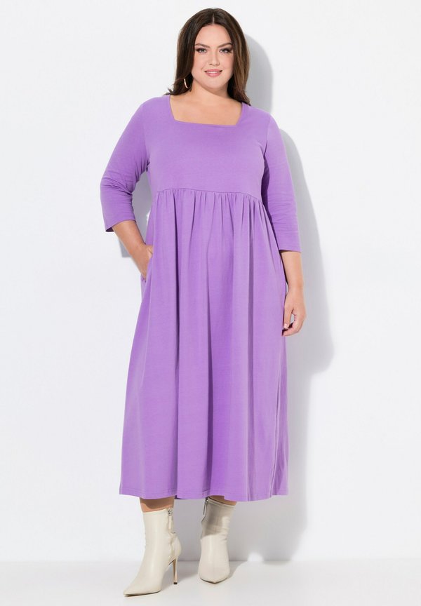 A-LINIE CARREE-AUSSCHNITT 3/4-ARM - Jerseykleid - purple