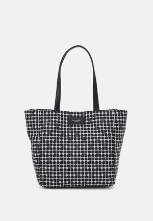 Borsa a tracolla con un motivo a pois bianco e nero, realizzata in tessuto e dotata di due manici neri robusti. Accentuata da un'etichetta del marchio.