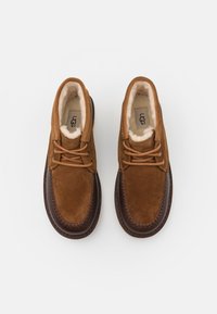 UGG Nilkkurit - tan