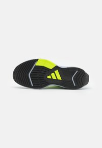 adidas Performance AMPLIMOVE - Edzőcipő - footwear white/lucid lemon/core black