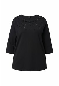 Czarna bluzka z rękawami o długości do łokcia, ozdobiona koralikami wokół dekoltu, o gładkiej fakturze i luźnym kroju.