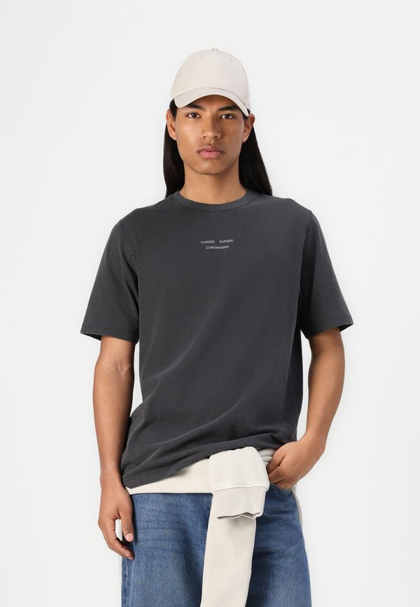 MARCUS - Basic T-shirt4