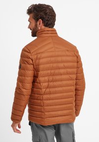 TOG24 NORTH - Down jacket - rust